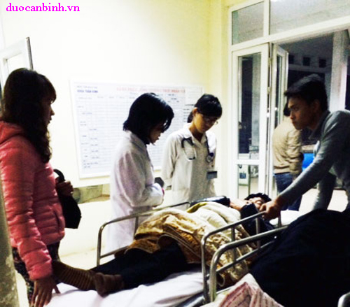 Trẻ em, người già đổ bệnh vì trời trở lạnh 2