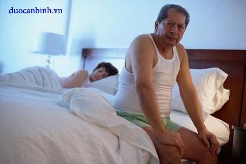 Rối loạn tiêu hóa dẫn đến mất ngủ ở người già
